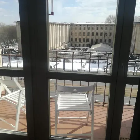 ホームステイ Smolna 9 Centrum ワルシャワ